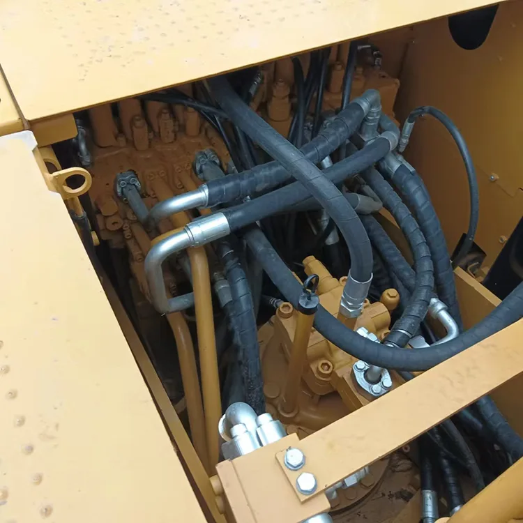 used cat 320d excavator (8)