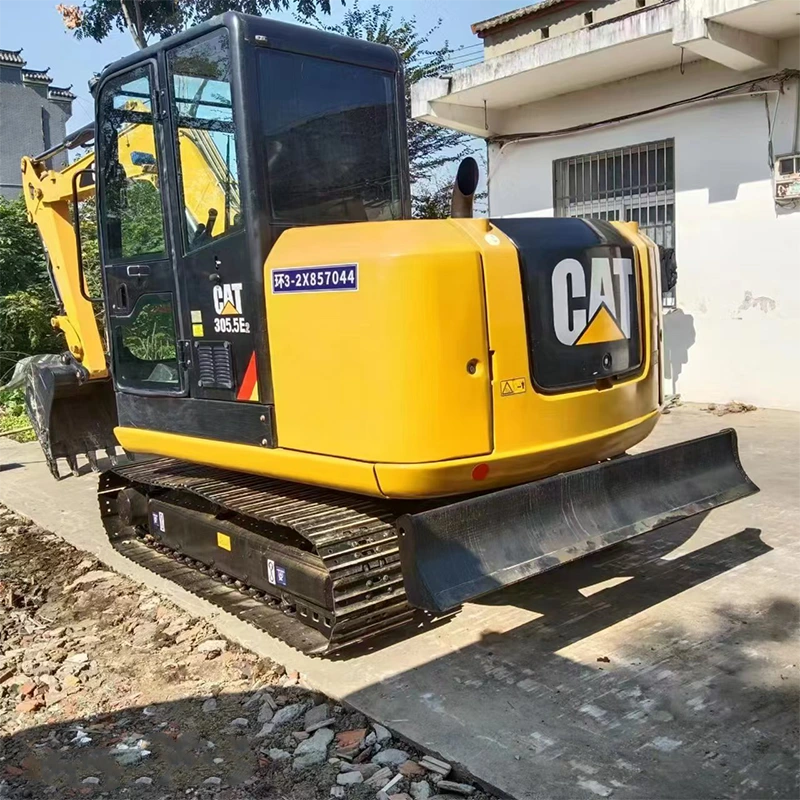 used caterpillar 305.5e2 excavator (2)