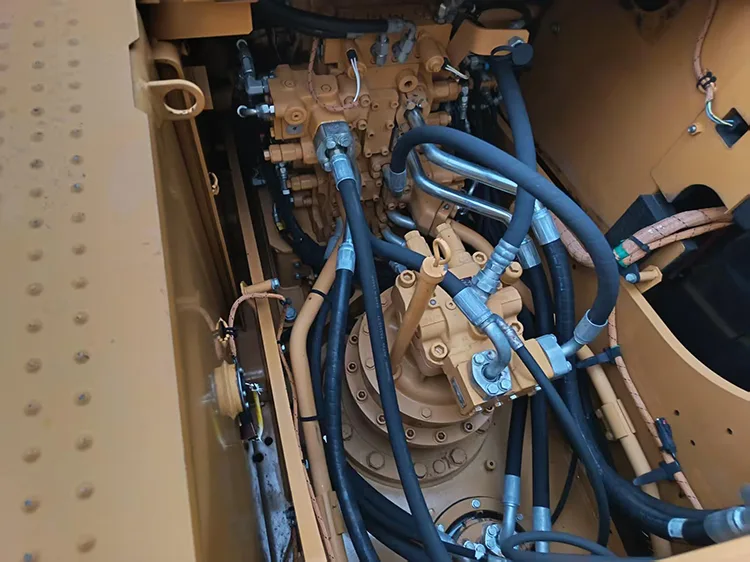 used caterpillar 320e excavator (6)