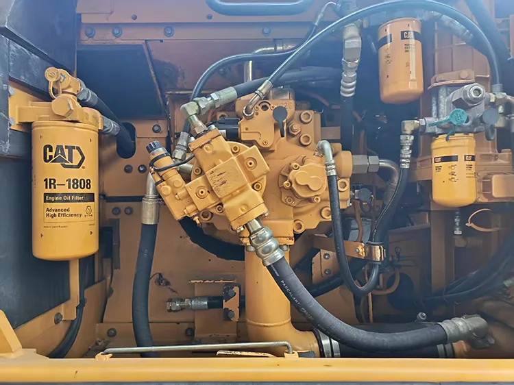 used caterpillar 330d excavator (5)