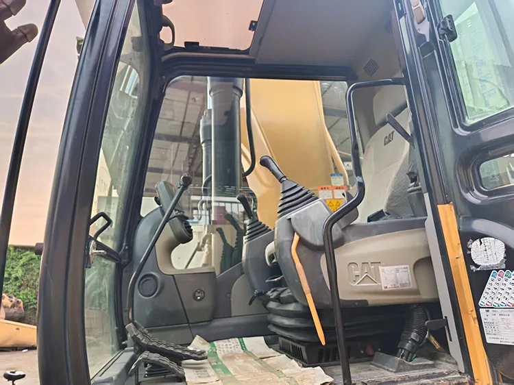 used caterpillar 330d excavator (8)