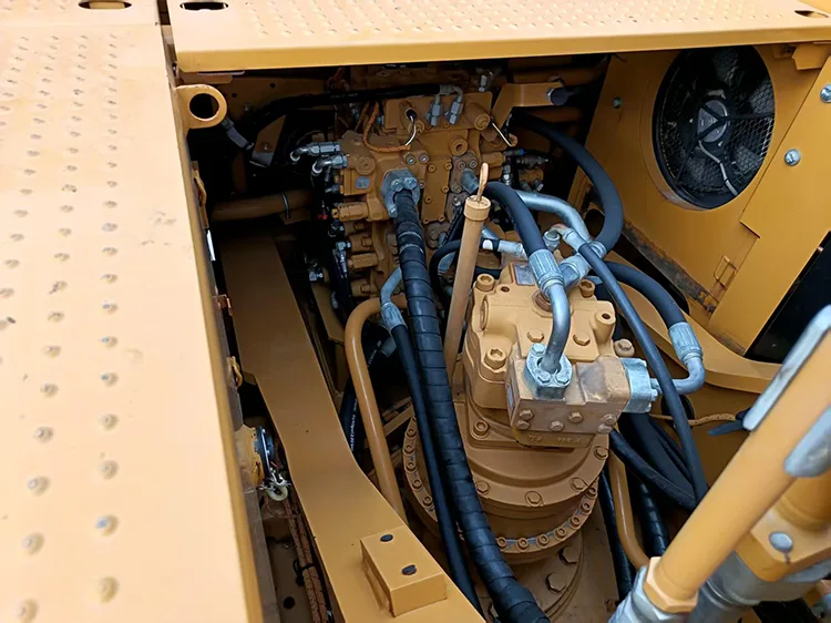 used caterpillar 330f excavator (5)