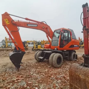 used doosan dh150w 7 excavator (1)