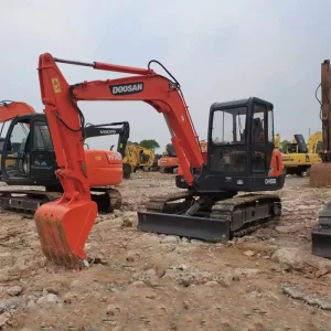 used doosan dh55 excavator (1)