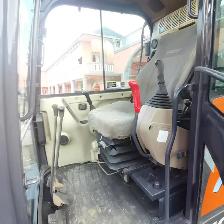 used doosan dh60 7 excavator (5)