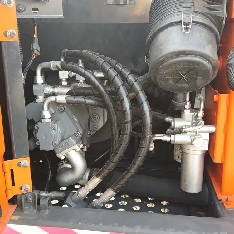 used hitachi zaxis 70 excavator (5)