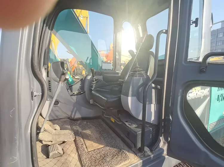 used kobelco sk75 8 excavator (6)