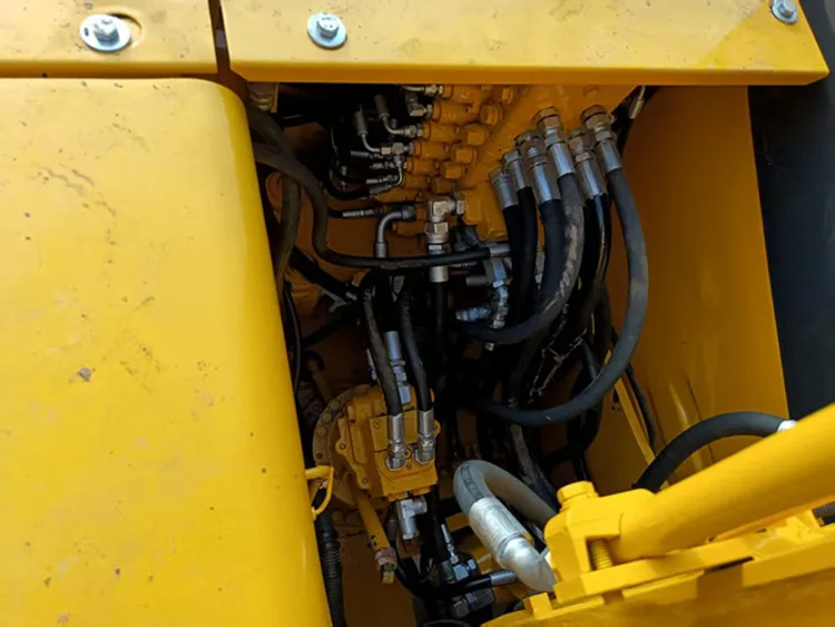 used komatsu pc130 excavator (6)