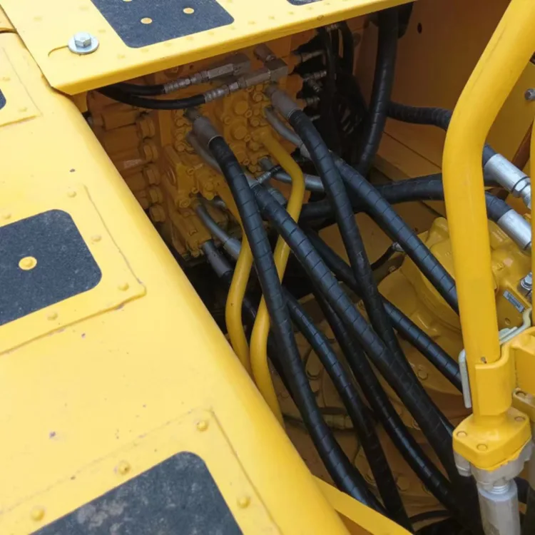 used komatsu pc220 excavator (6)