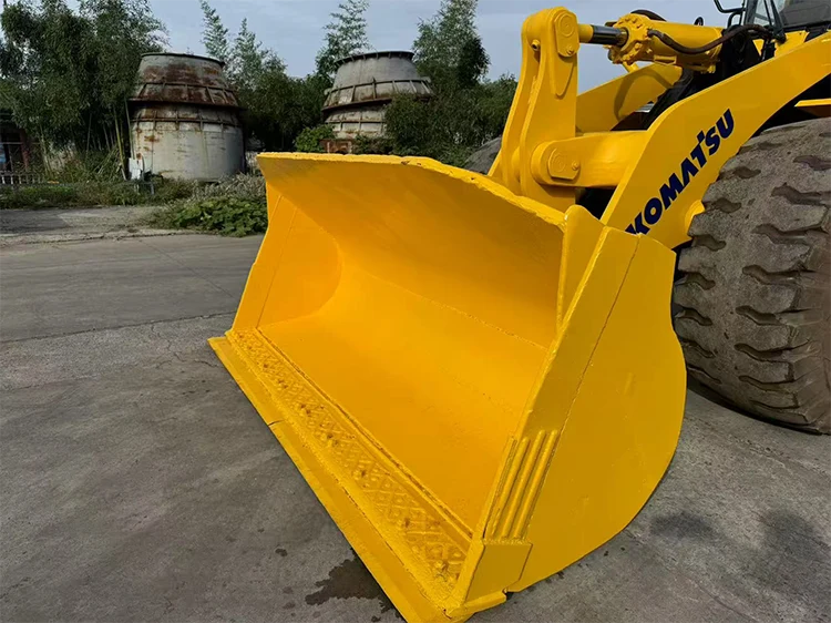 used komatsu wa470 loader (10)