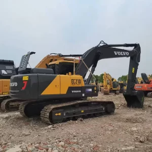 used volvo ec210 excavator (1)